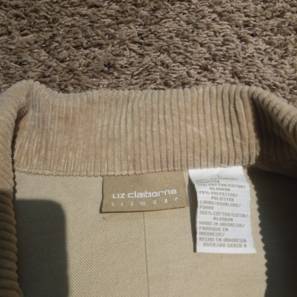 Jacket - Picture 3 of 3